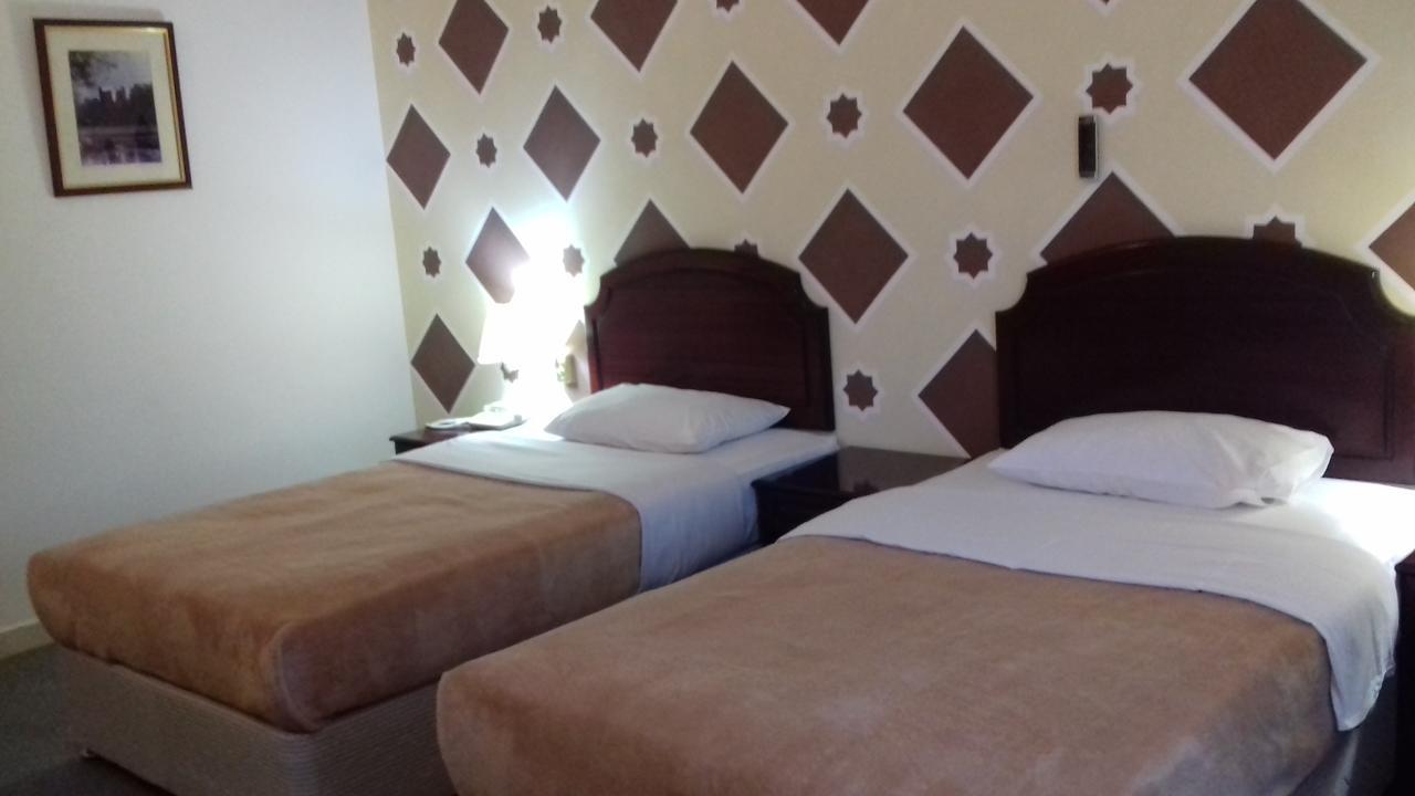 Ibri Oasis Hotel Ibrā Exteriör bild